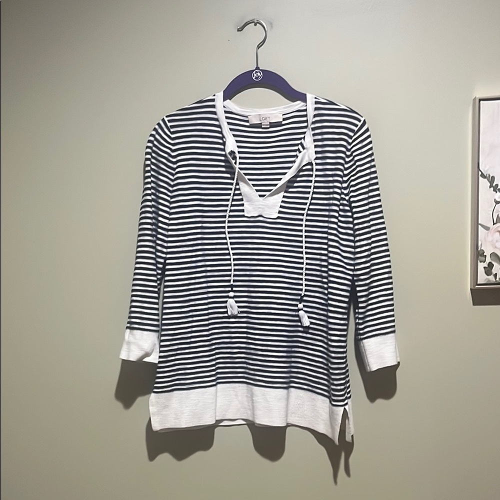 🌹Loft Striped Blue and White Sweater